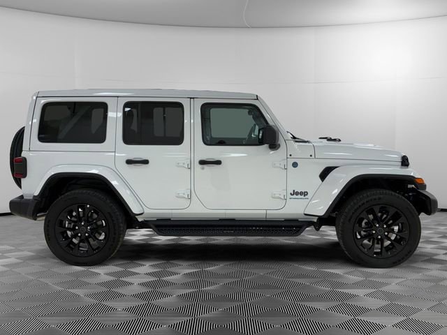 Used 2025 Jeep Wrangler Unlimited Sahara w/ Safety Group AWD/4WD image 6