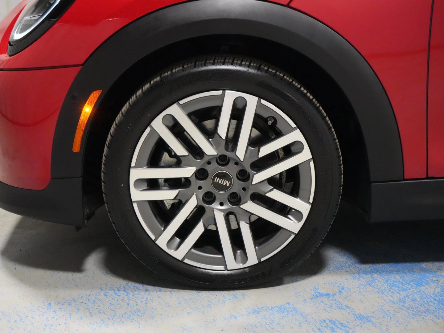 Certified 2025 MINI Cooper S image 35