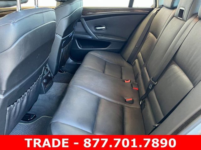 Used 2010 BMW 535i xDrive Wagon image 9