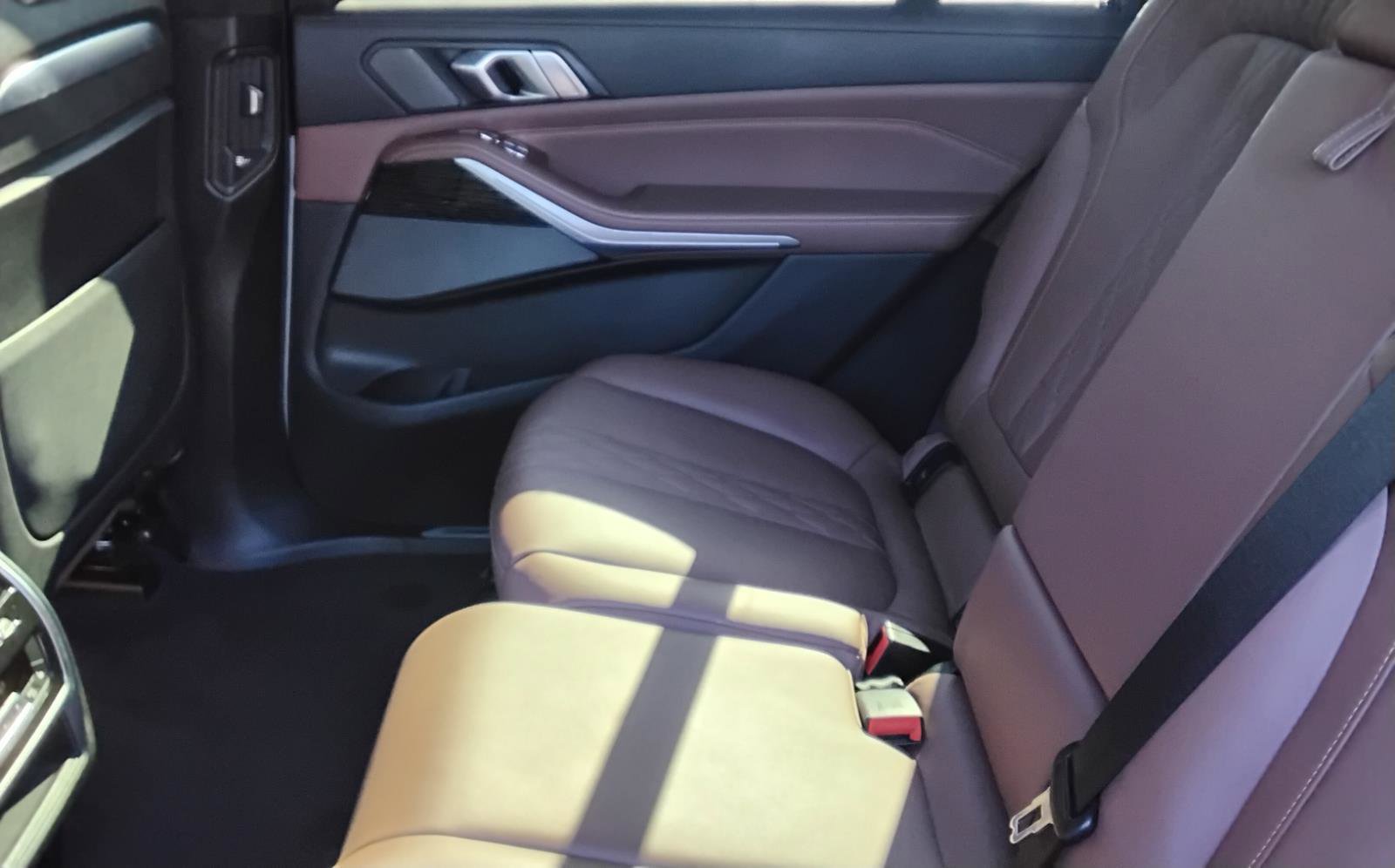 Used 2023 BMW X7 M60i w/ Executive Package image 20