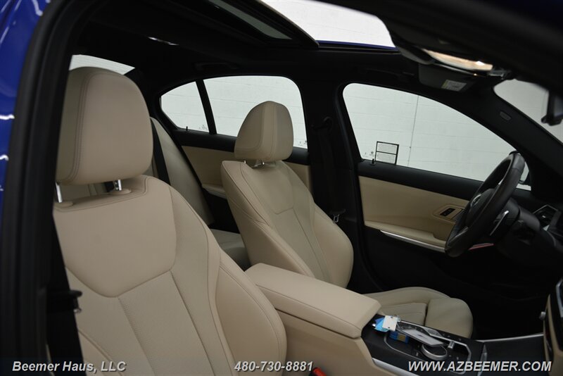 Used 2024 BMW 330i Sedan w/ M Sport Package RWD image 20