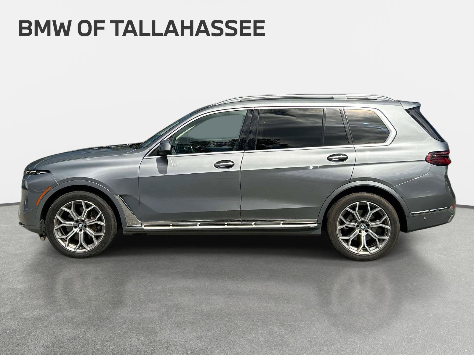 Used 2023 BMW X7 xDrive40i w/ Premium Package AWD/4WD image 9