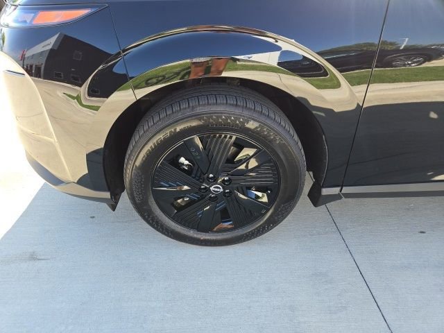 Certified 2025 Nissan Murano SV image 10