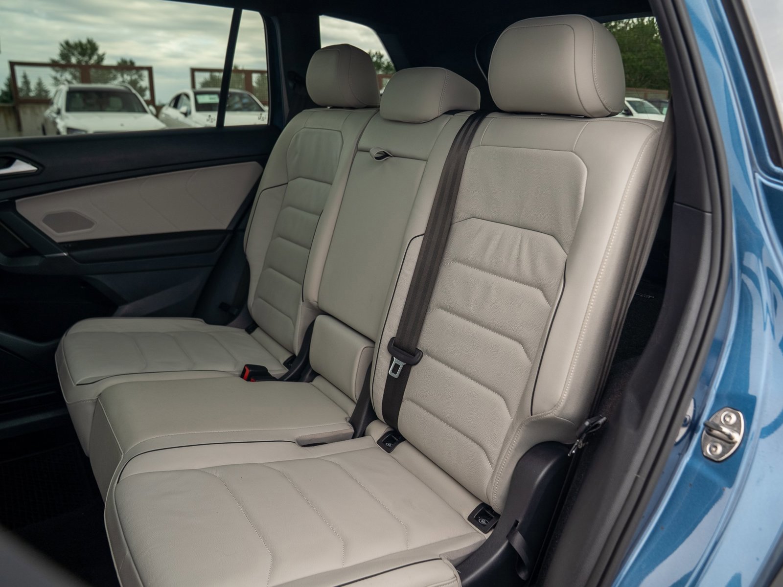 Used 2020 Volkswagen Tiguan SEL Premium R-Line AWD/4WD image 20