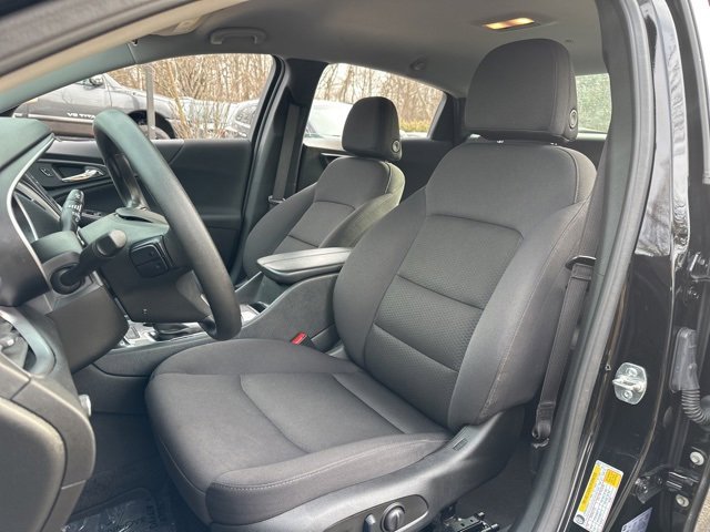 Used 2025 Chevrolet Malibu LT image 9