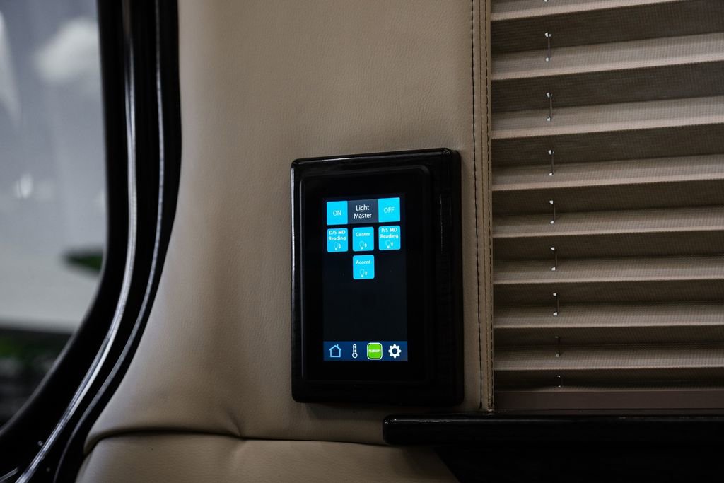 Used 2020 Mercedes-Benz Sprinter 3500 w/ Windows All Around Package image 44