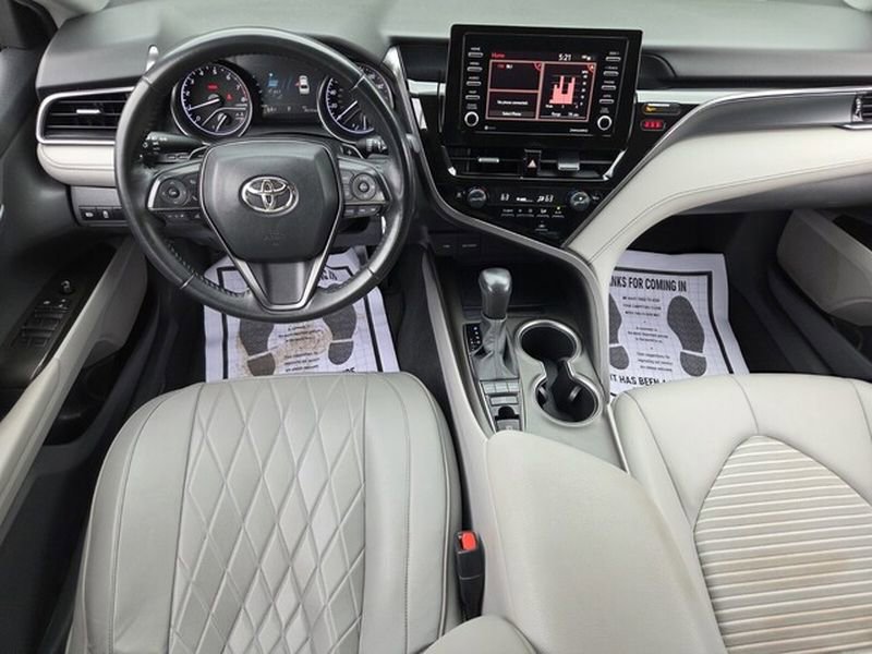 Used 2023 Toyota Camry SE AWD/4WD image 9