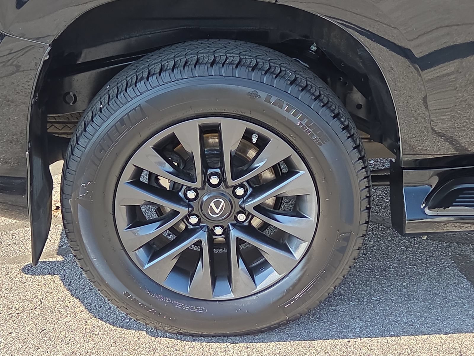 Used 2022 Lexus GX 460 Premium w/ Premium Plus Package AWD/4WD image 17