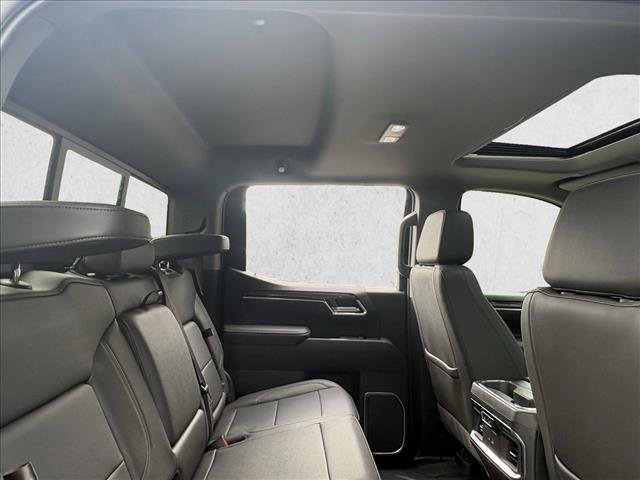 Used 2025 Chevrolet Silverado 1500 LTZ w/ LTZ Premium Package image 19