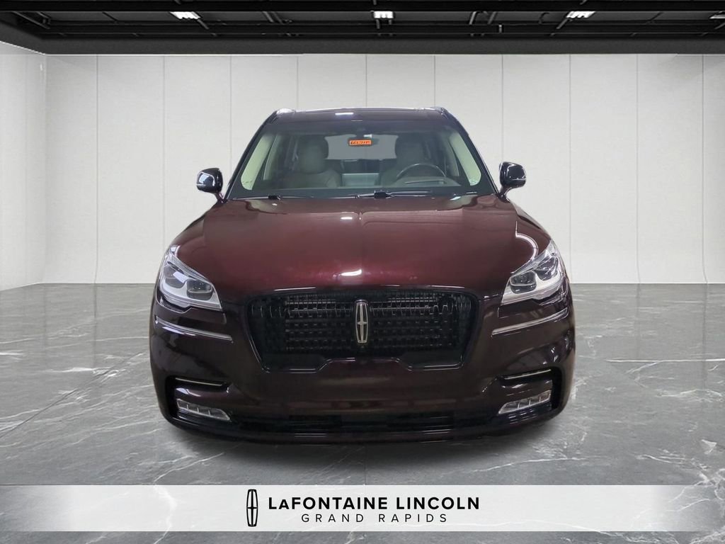Certified 2023 Lincoln Aviator Reserve w/ Equipment Group 201A image 8