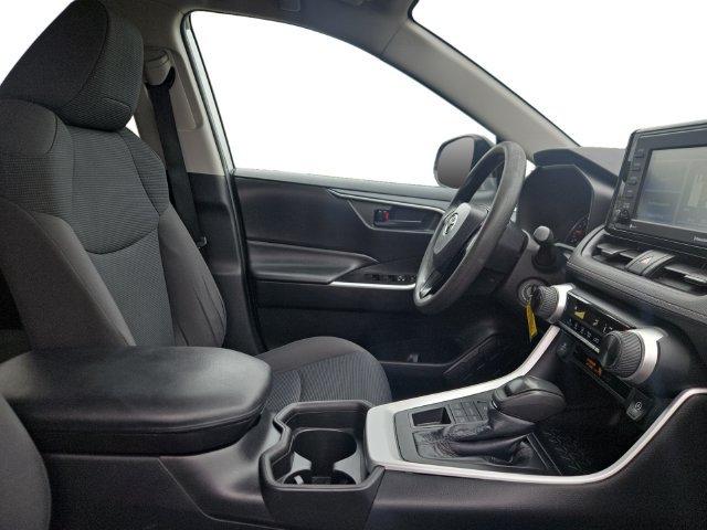 Certified 2021 Toyota RAV4 LE AWD/4WD image 15