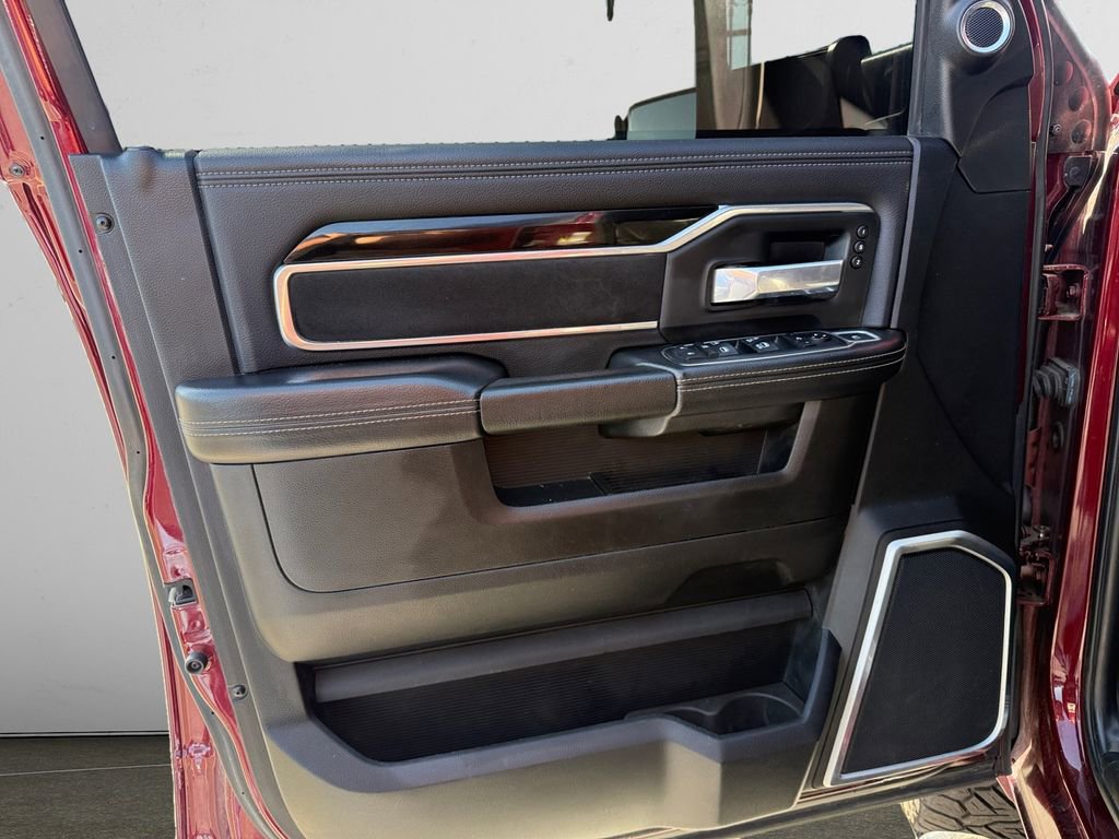 Used 2019 RAM 2500 Laramie AWD/4WD image 9