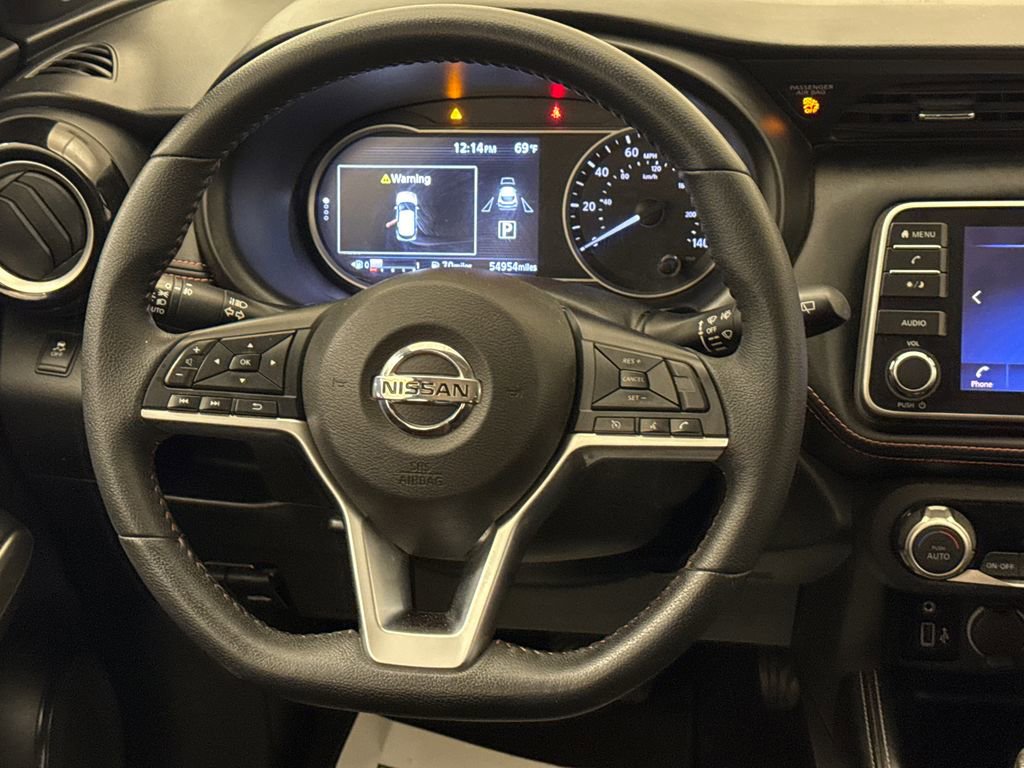 Used 2018 Nissan Kicks SR image 13