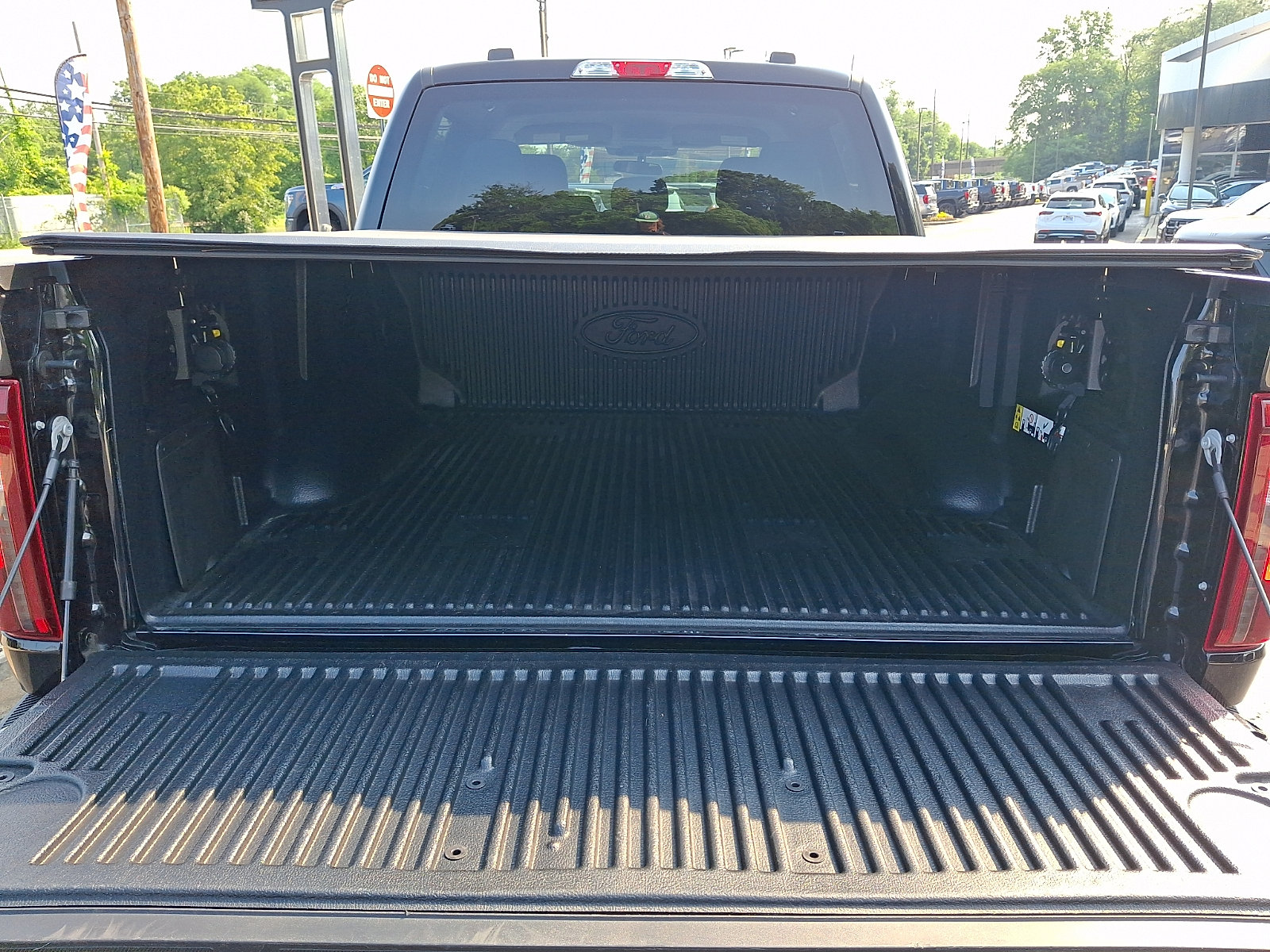Used 2025 Ford F150 XLT w/ Equipment Group 301A Standard AWD/4WD image 29