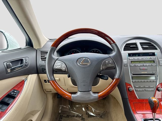 Used 2011 Lexus ES 350 image 21