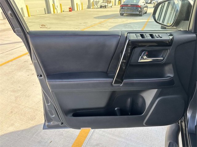 Used 2018 Toyota 4Runner TRD Off-Road image 19