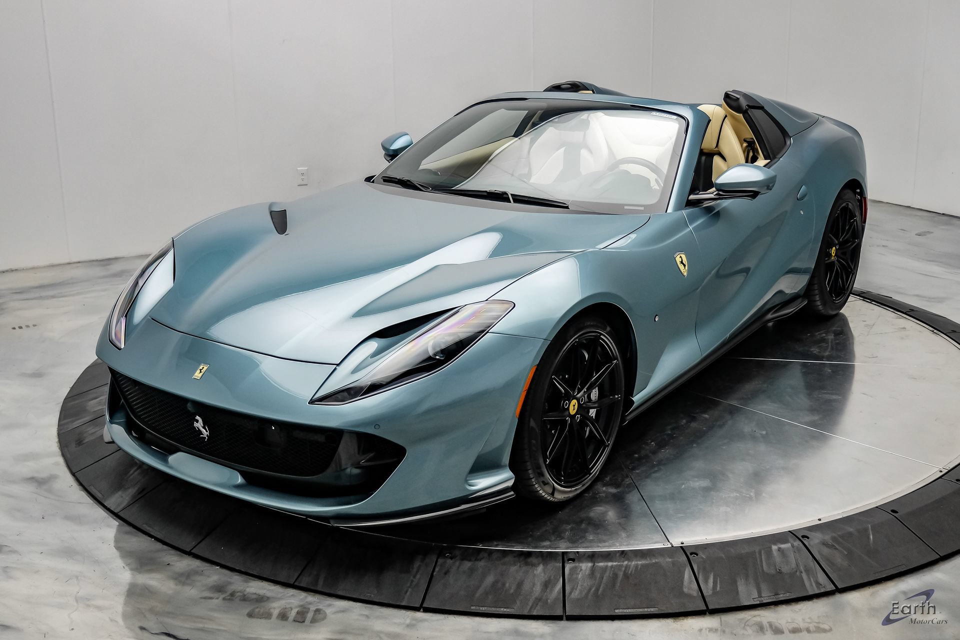 Used 2023 Ferrari 812 GTS RWD image 8