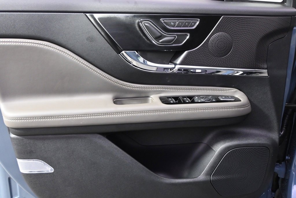 New 2026 Lincoln Corsair Reserve w/ Jet Appearance Package image 22