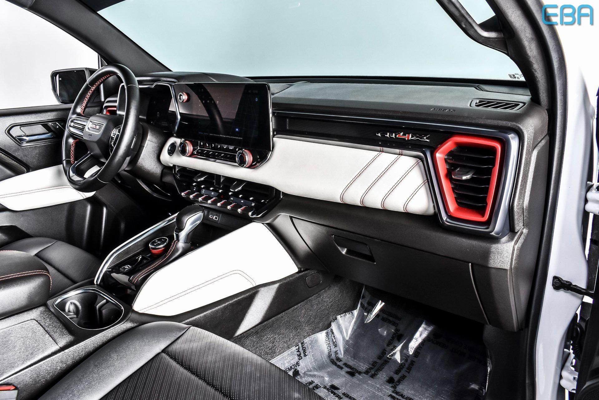 Used 2024 GMC Canyon AT4X image 21