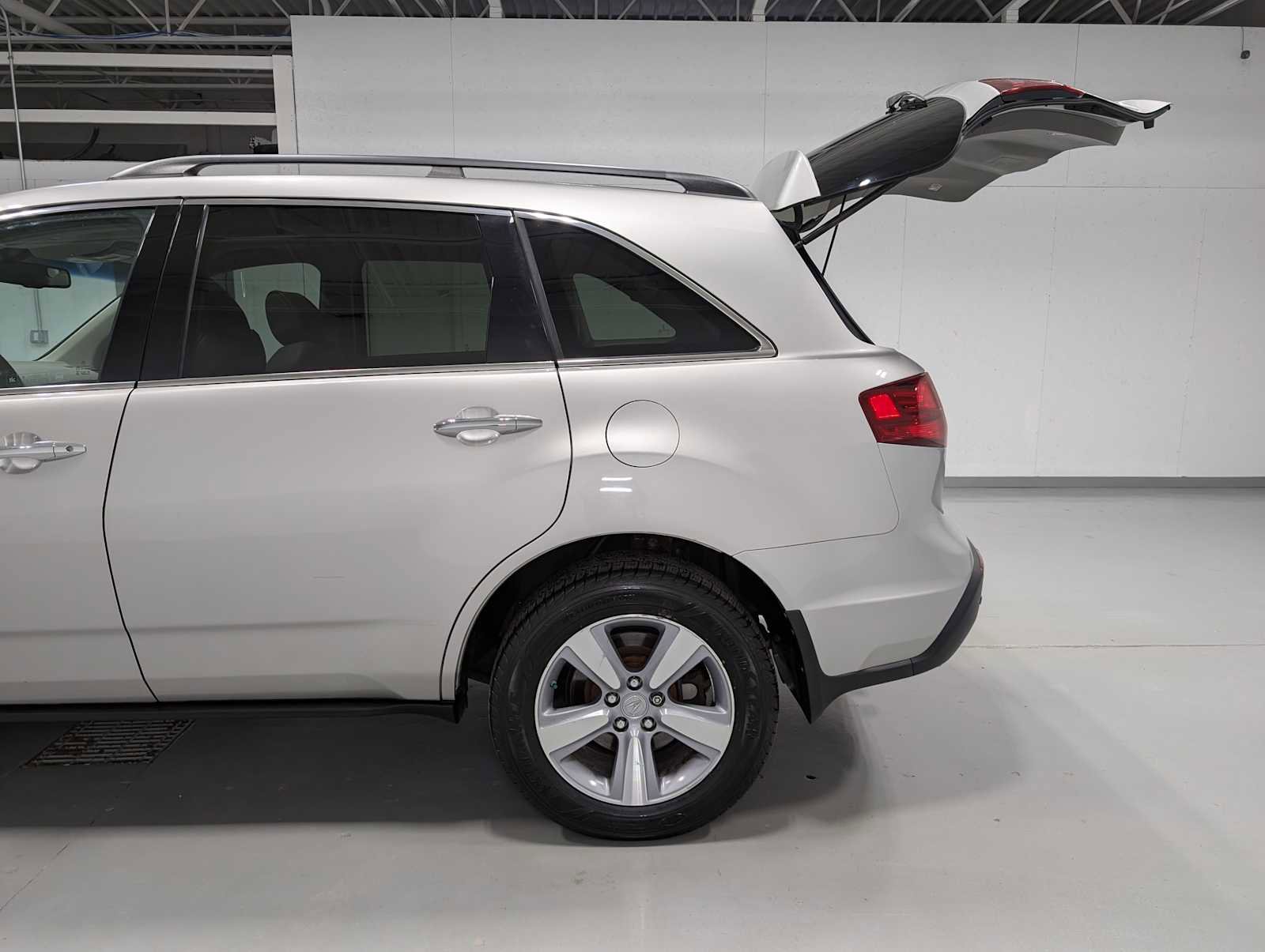 Used 2012 Acura MDX w/ Technology Package image 11