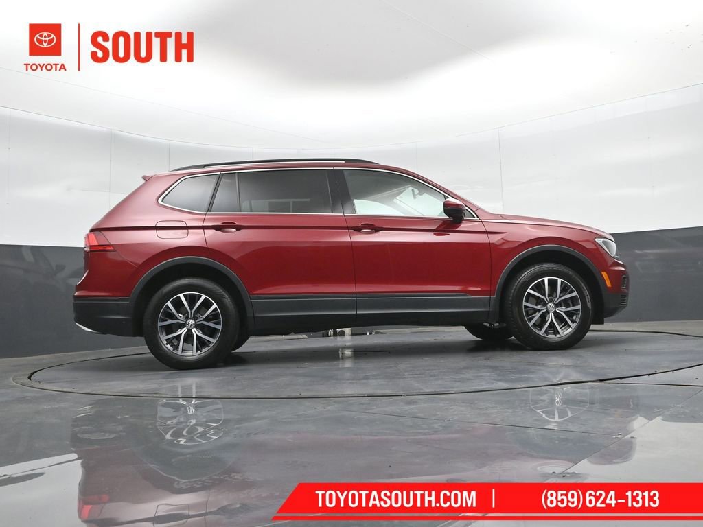Used 2019 Volkswagen Tiguan SE AWD/4WD image 40