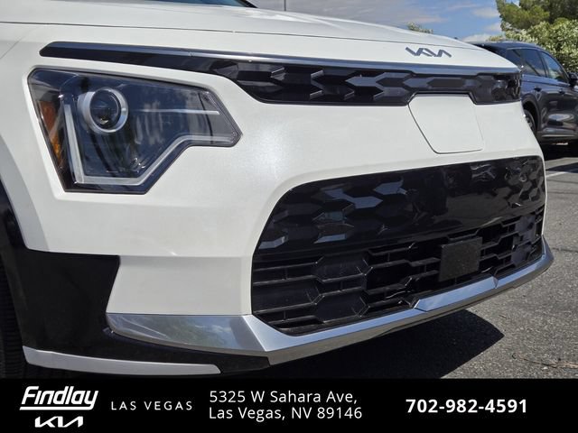 Certified 2025 Kia Niro Wind FWD image 2