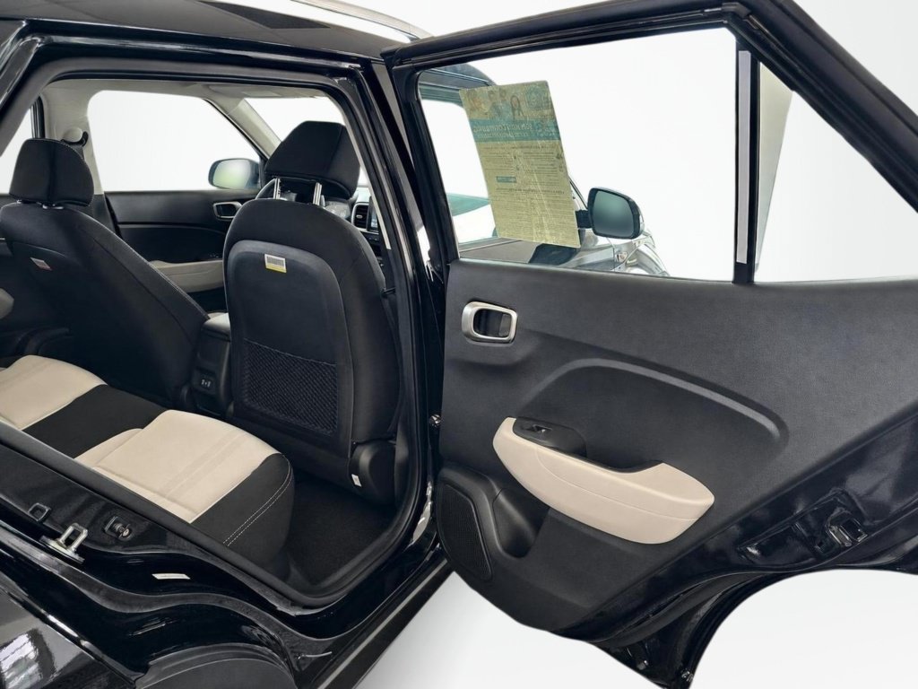 New 2026 Hyundai Venue SEL FWD image 35