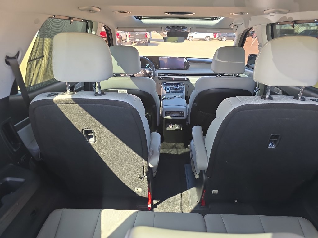 Used 2024 Hyundai Palisade SEL w/ Premium Package image 14