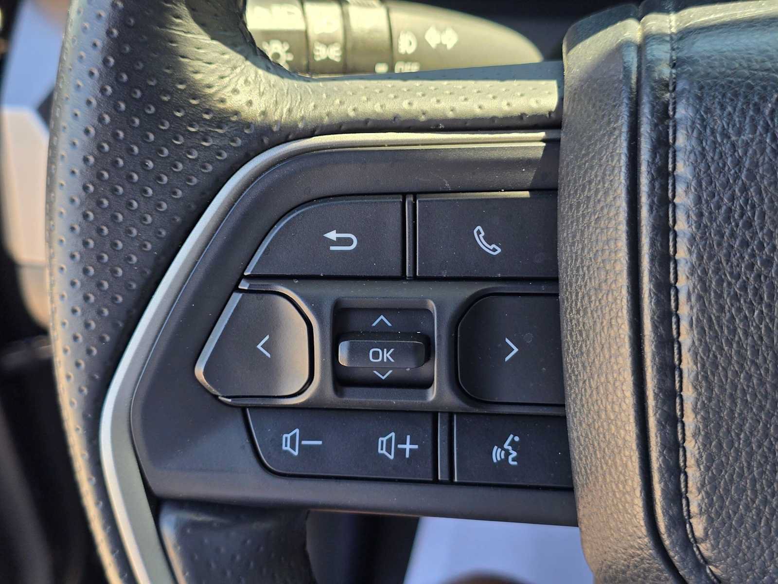 Used 2026 Toyota 4Runner TRD Off-Road Premium AWD/4WD image 32