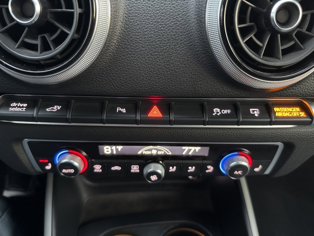 Used 2017 Audi A3 e-tron Prestige image 40