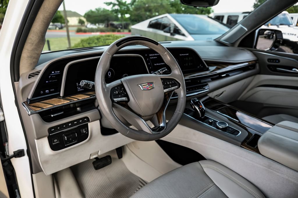 Used 2023 Cadillac Escalade Sport Platinum w/ LPO, ONYX Package image 12