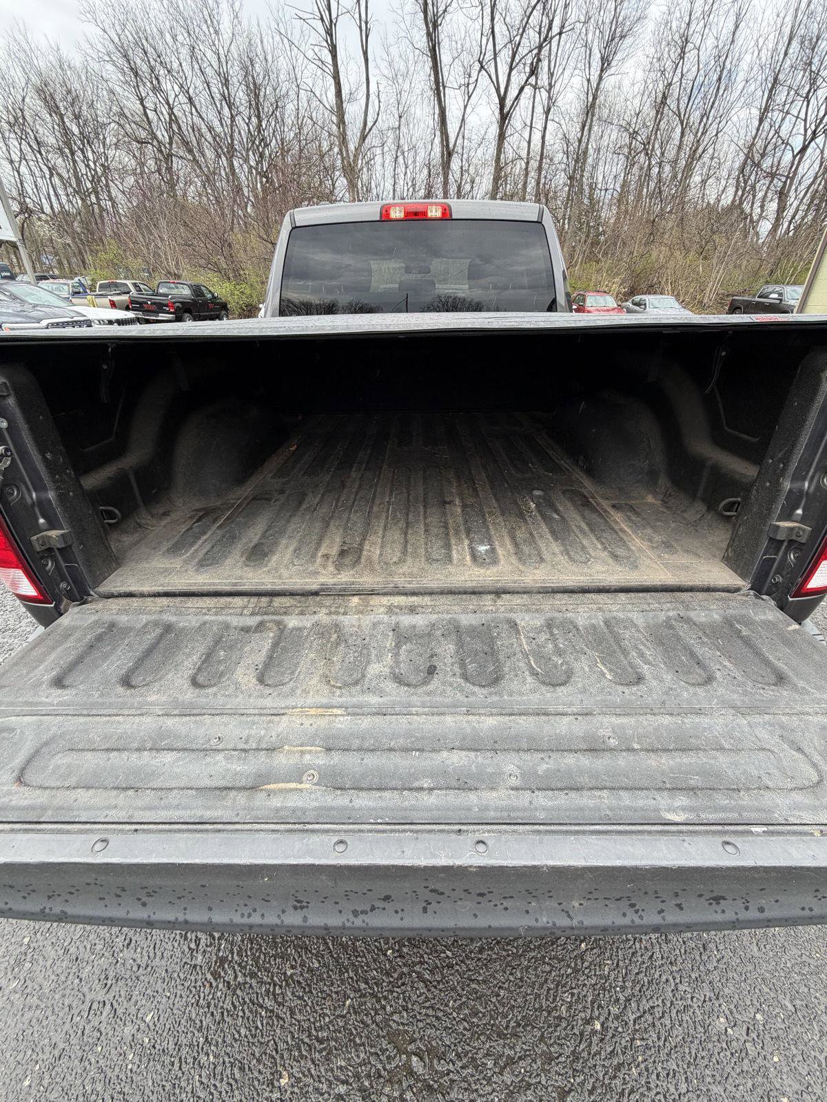 Used 2018 RAM 1500 Express w/ Express Value Package image 10