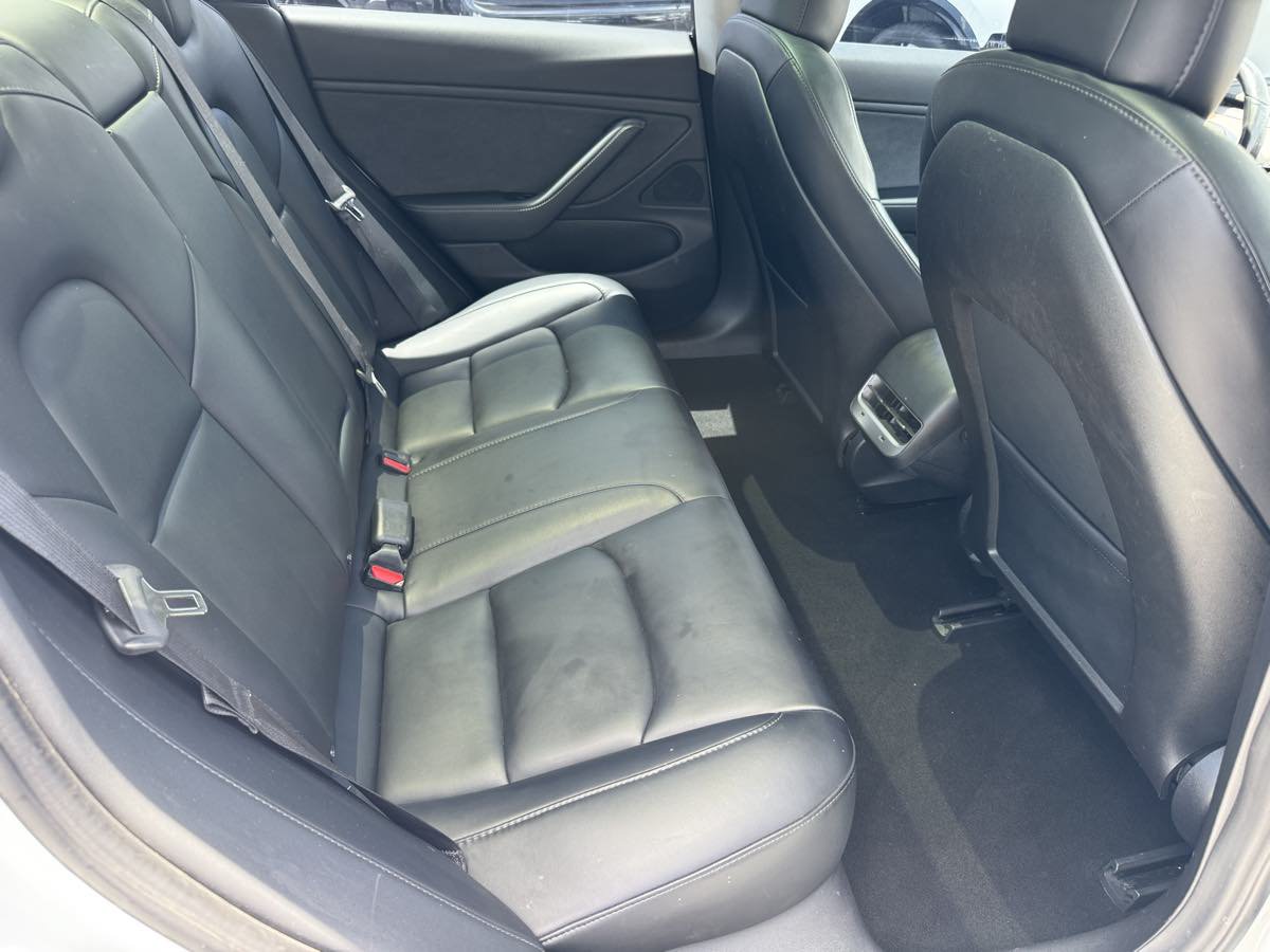 Used 2018 Tesla Model 3 Performance AWD/4WD image 18