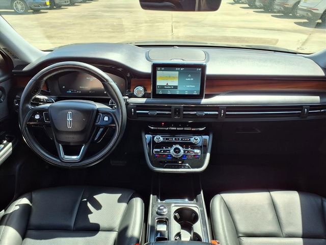 Certified 2022 Lincoln Corsair Reserve w/ Luxury Package FWD image 6