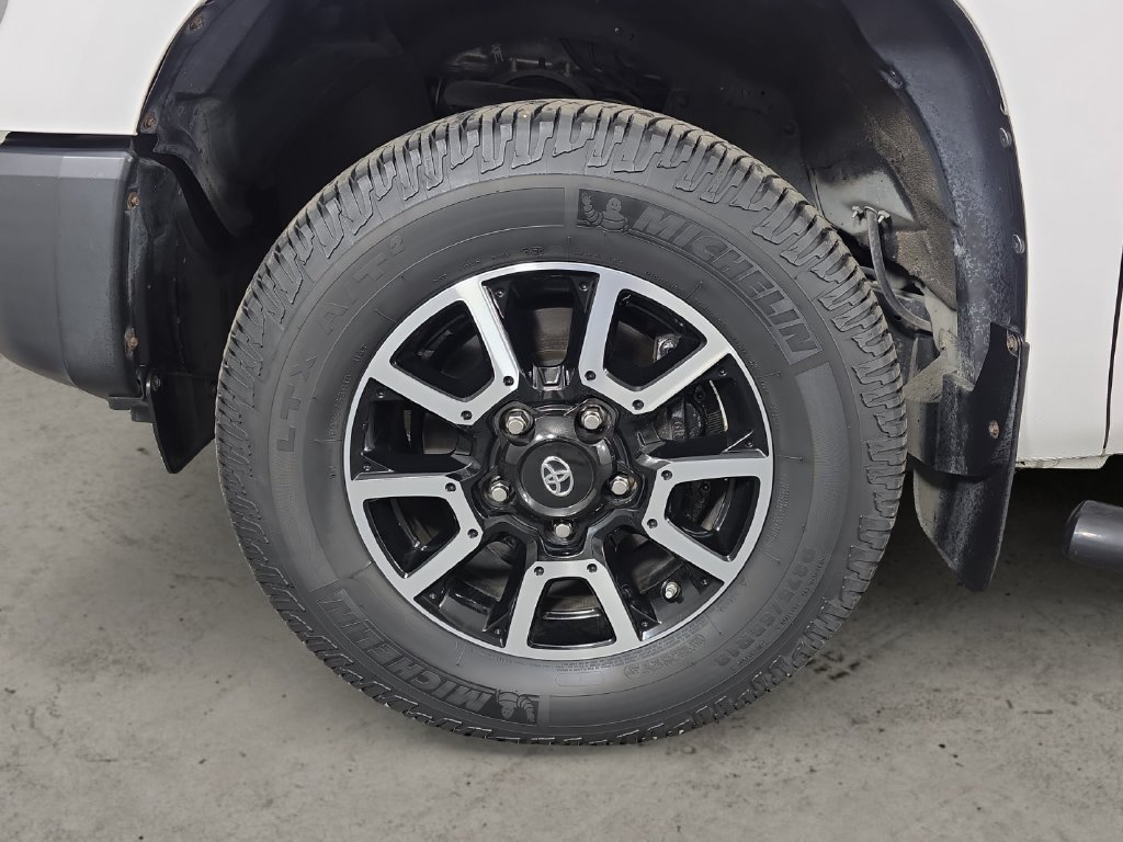 Used 2017 Toyota Tundra SR AWD/4WD image 9