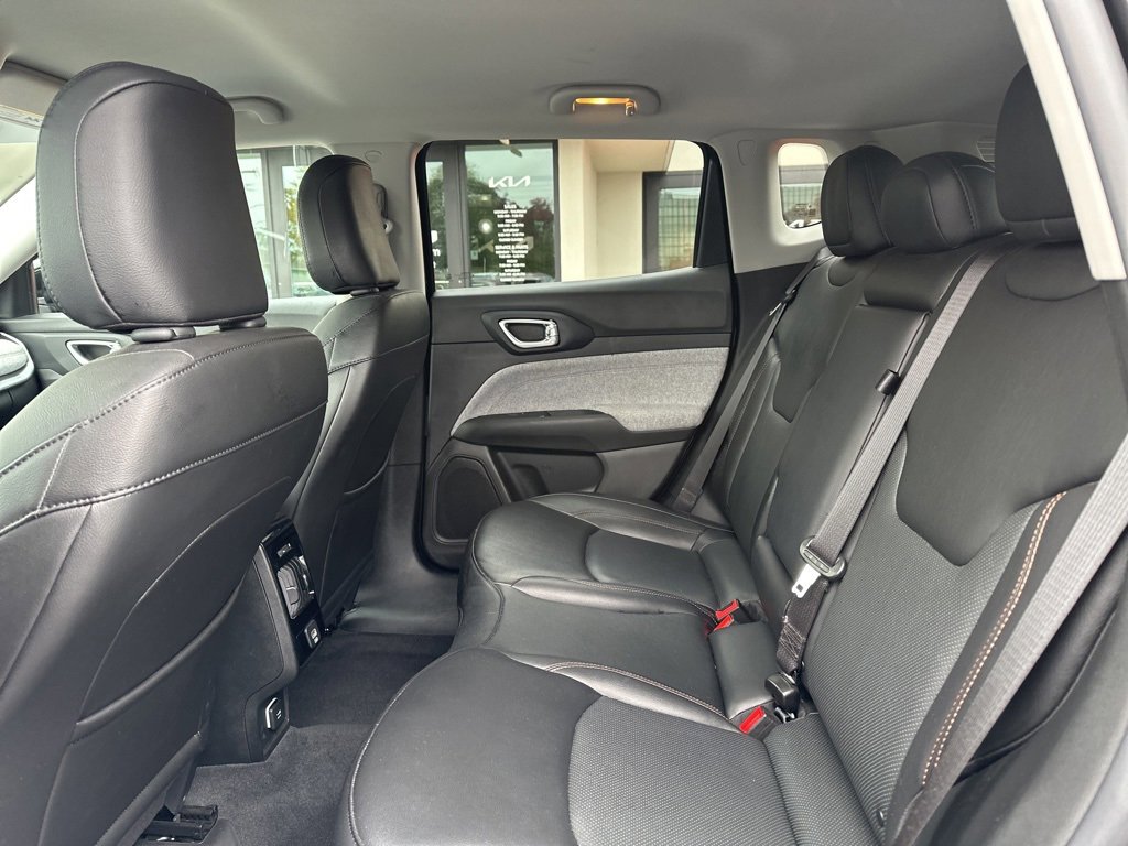 Used 2022 Jeep Compass Latitude image 20