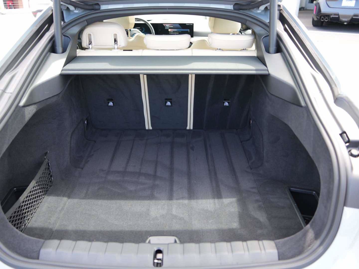 Used 2025 BMW i4 xDrive40i w/ M Sport Package AWD/4WD image 5