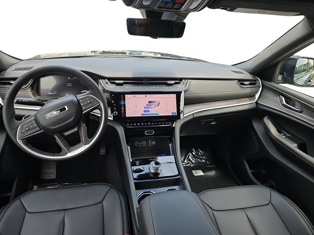 New 2026 Jeep Grand Cherokee Limited AWD/4WD image 9
