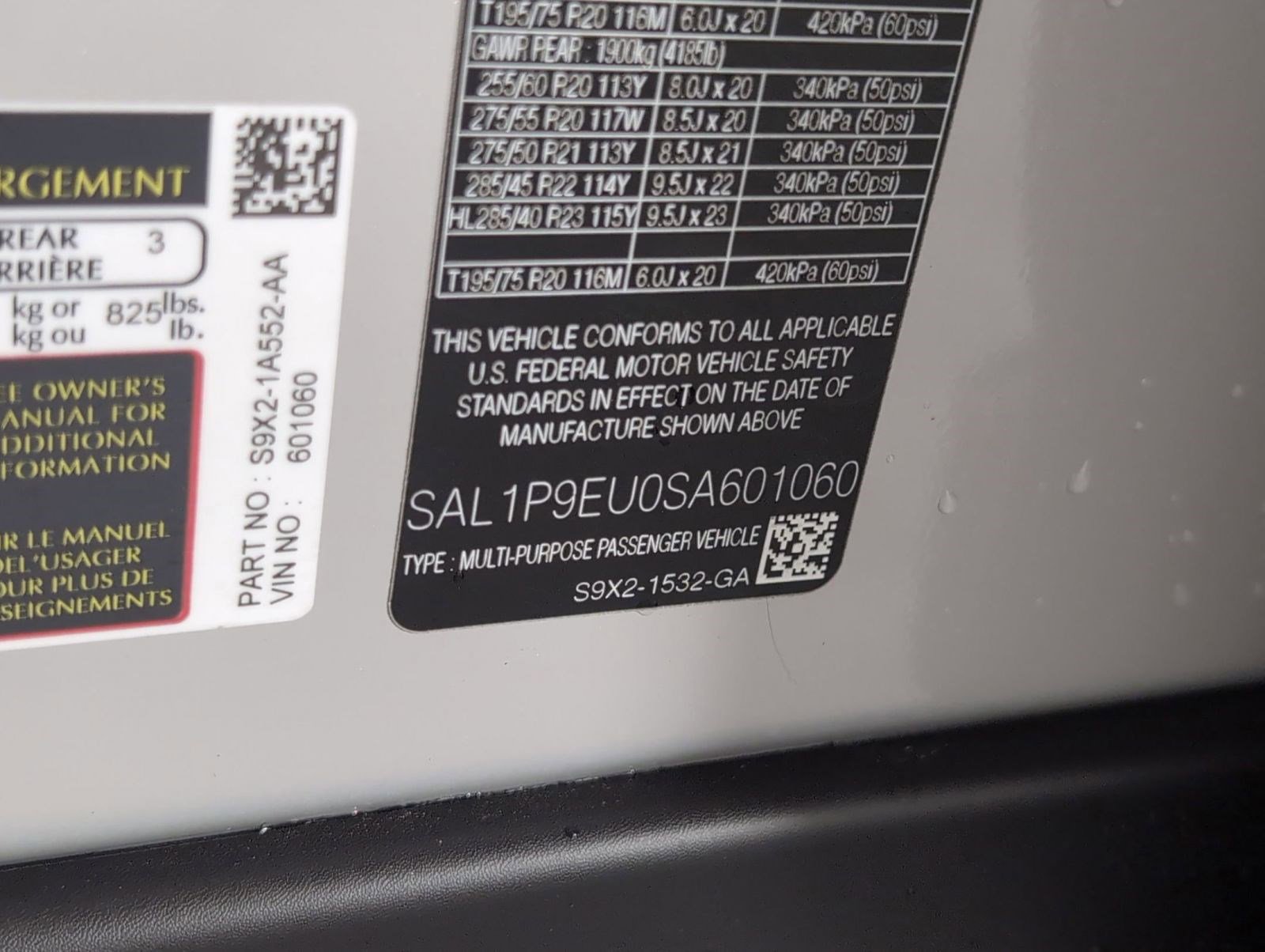 Used 2025 Land Rover Range Rover Sport SE image 17