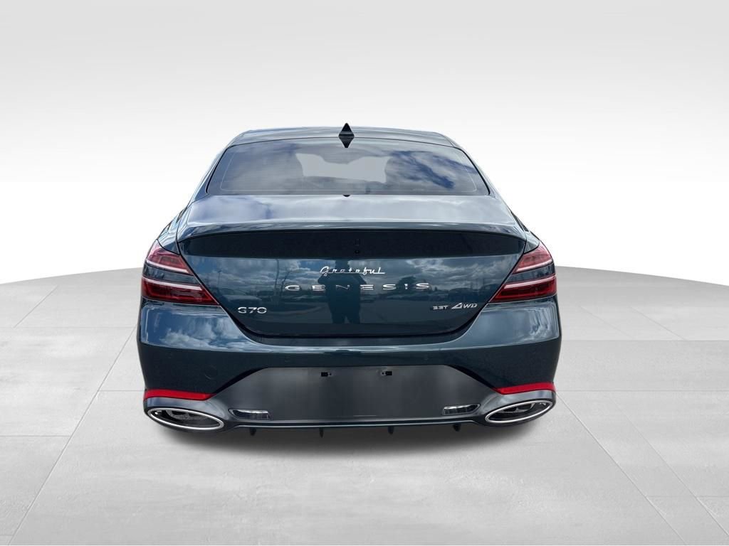 Used 2023 Genesis G70 3.3T w/ Sport Prestige Package image 8