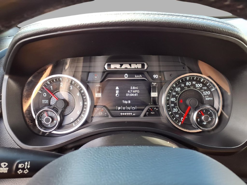 Used 2023 RAM 1500 Laramie AWD/4WD image 14