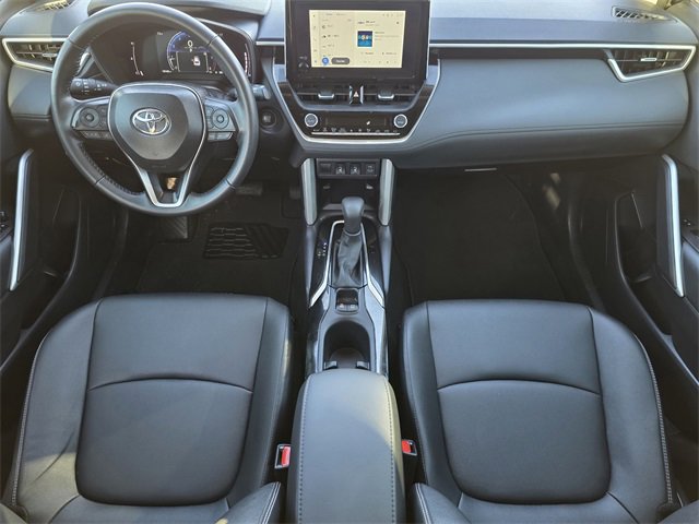 Used 2025 Toyota Corolla Cross XLE image 20