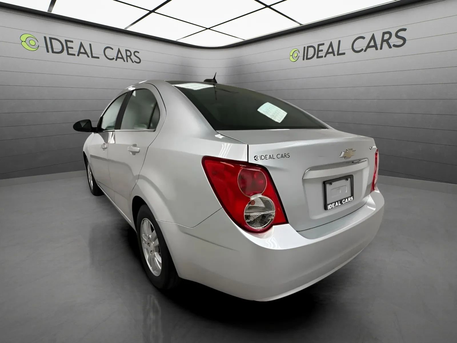 Used 2016 Chevrolet Sonic LT FWD image 7