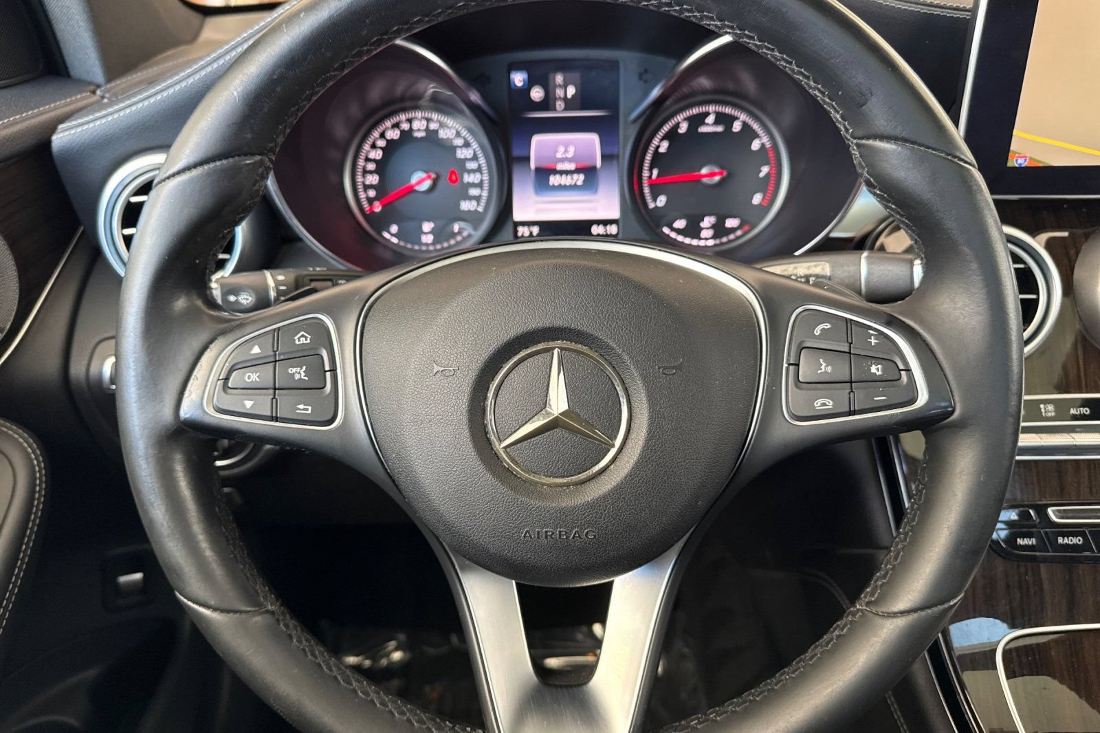 Used 2017 Mercedes-Benz GLC 300 4MATIC image 29