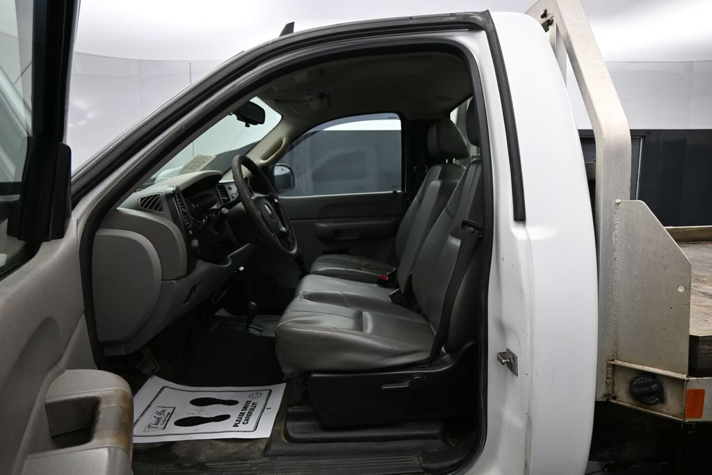 Used 2009 GMC Sierra 2500 W/T w/ Snow Plow Prep Package AWD/4WD image 9