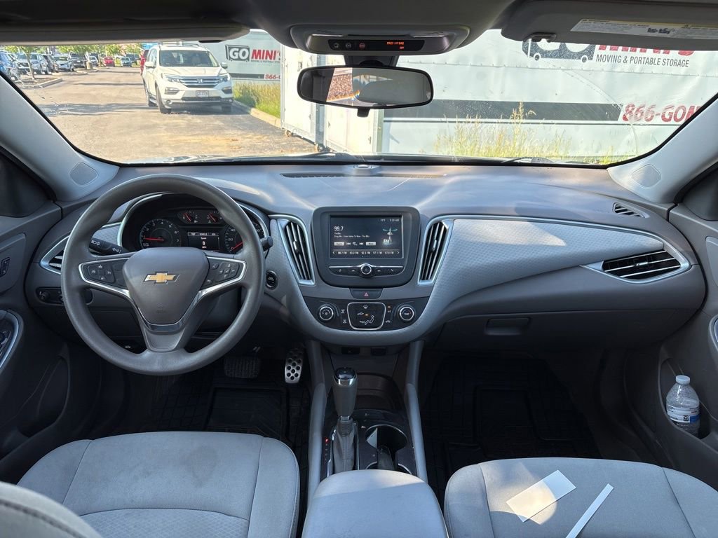Used 2017 Chevrolet Malibu LS FWD image 17