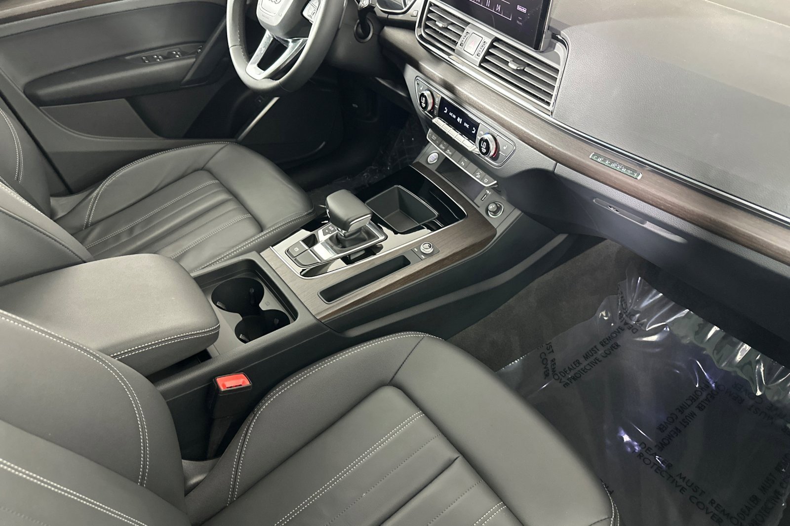 Used 2023 Audi Q5 2.0T Premium w/ Convenience Package image 15