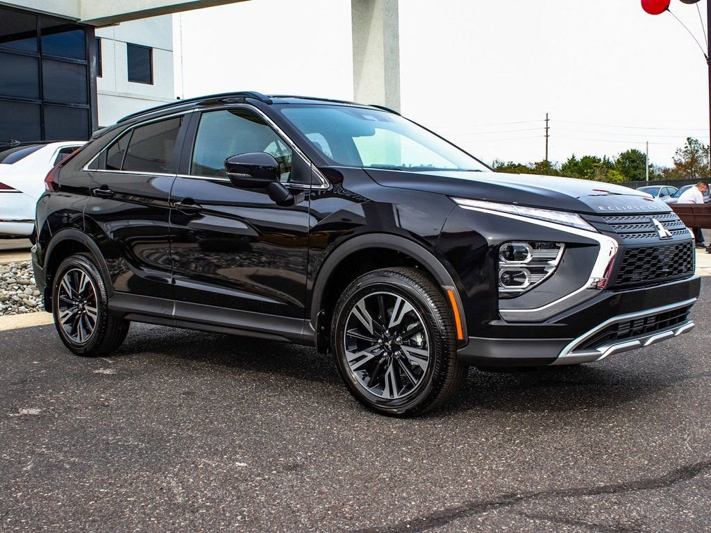 New 2026 Mitsubishi Eclipse Cross SE image 3