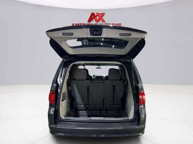 Used 2012 Volkswagen Routan S image 39