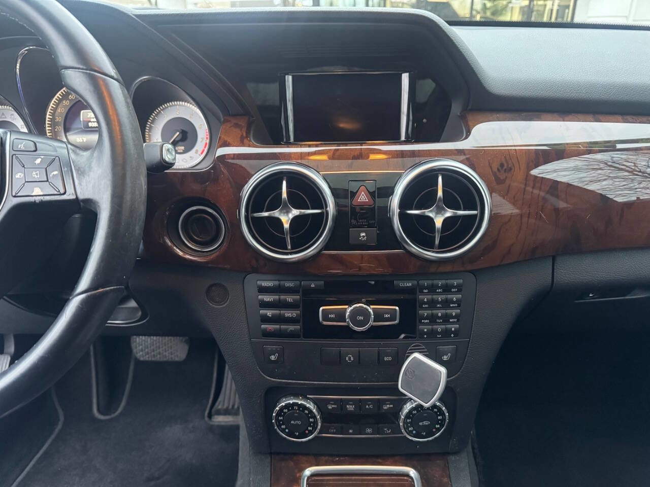 Used 2014 Mercedes-Benz GLK 350 4MATIC image 9